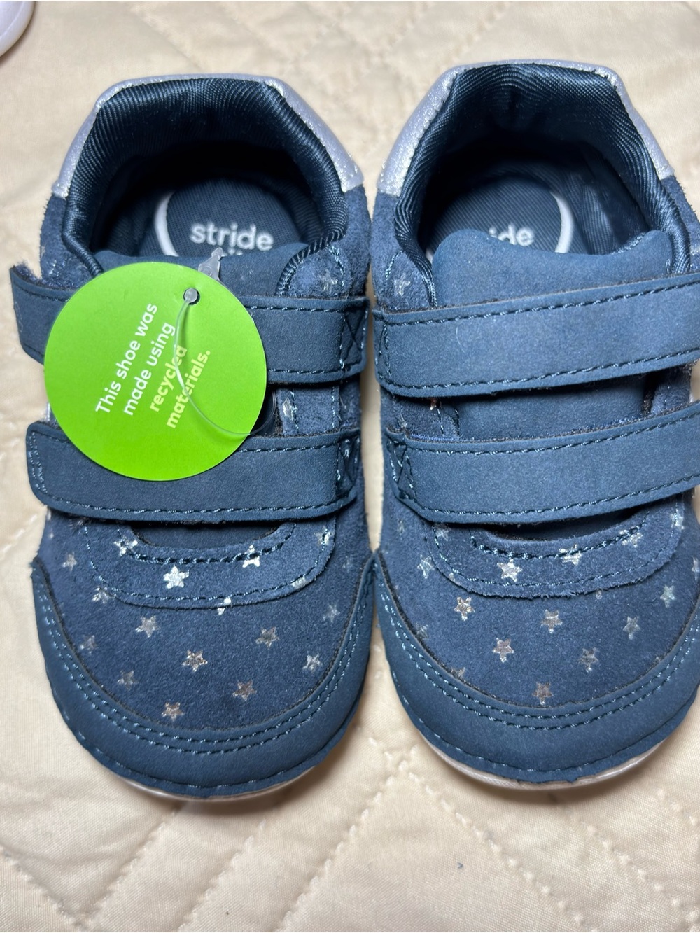 Stride Rite size 5W Soft Navy Star Sneakers